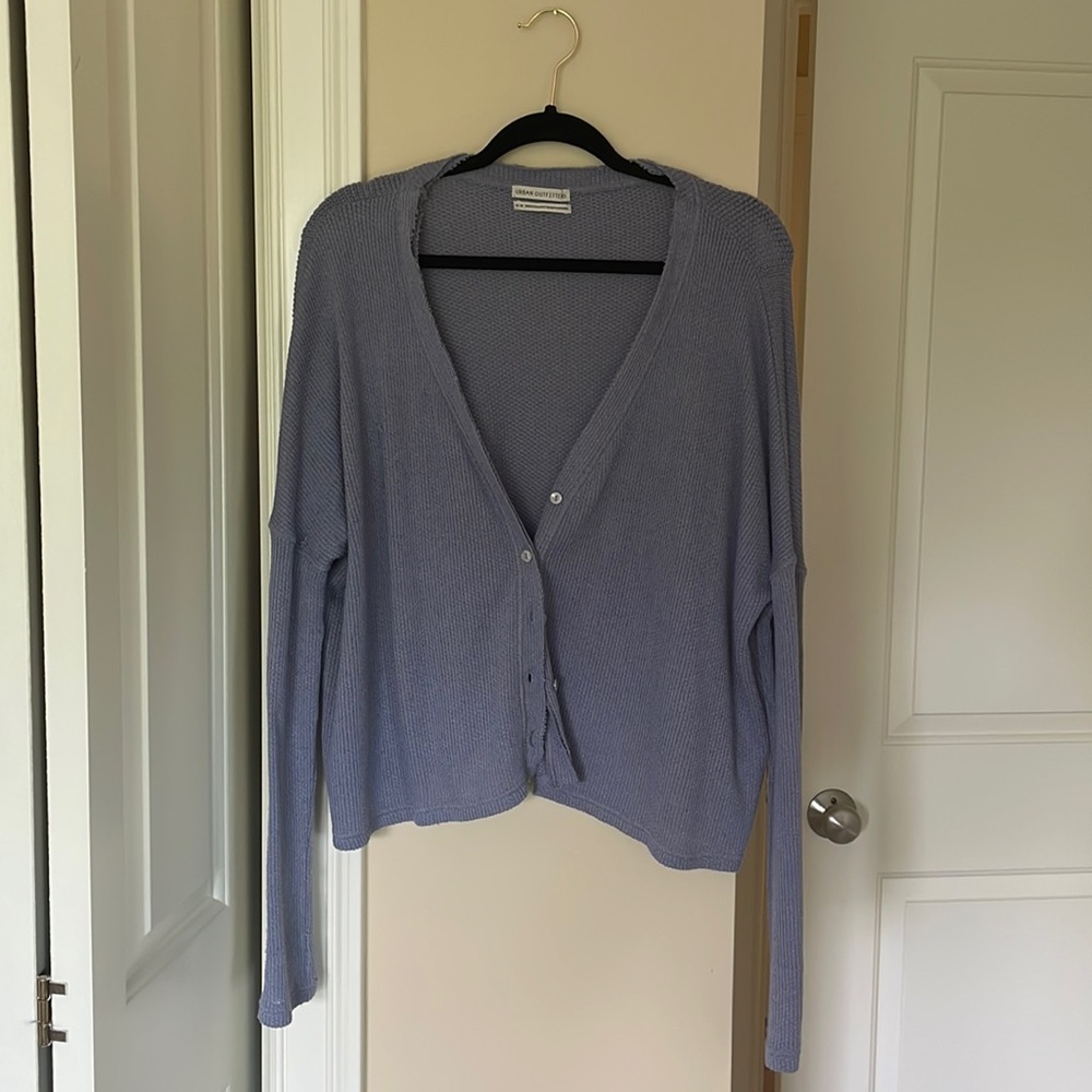 Size medium light cardigan from urban outfitters! A beautiful periwinkle color